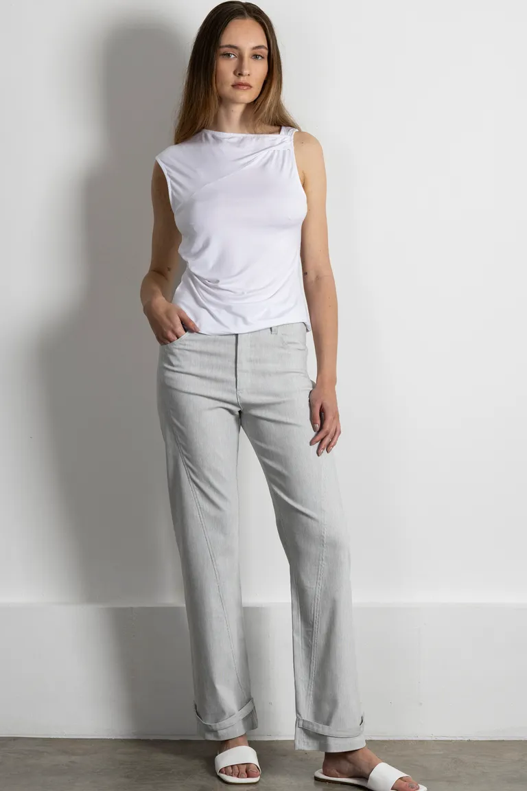 Pantalón recto de bengalina con presillas en los tobillos de Kill en Pantalones para argentina