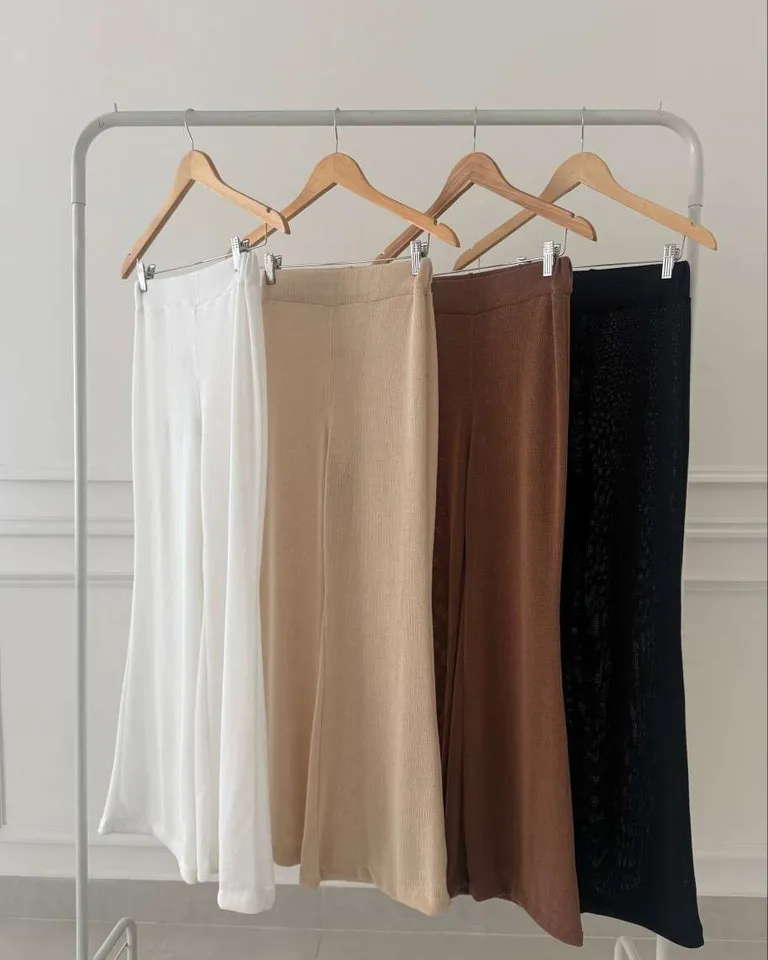 Pantalón palazzo fluido y sofisticado para mujer de Hesed en Pantalones para argentina