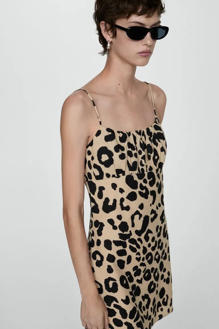 Vestido corto leopardo de Mango en Vestidos para argentina