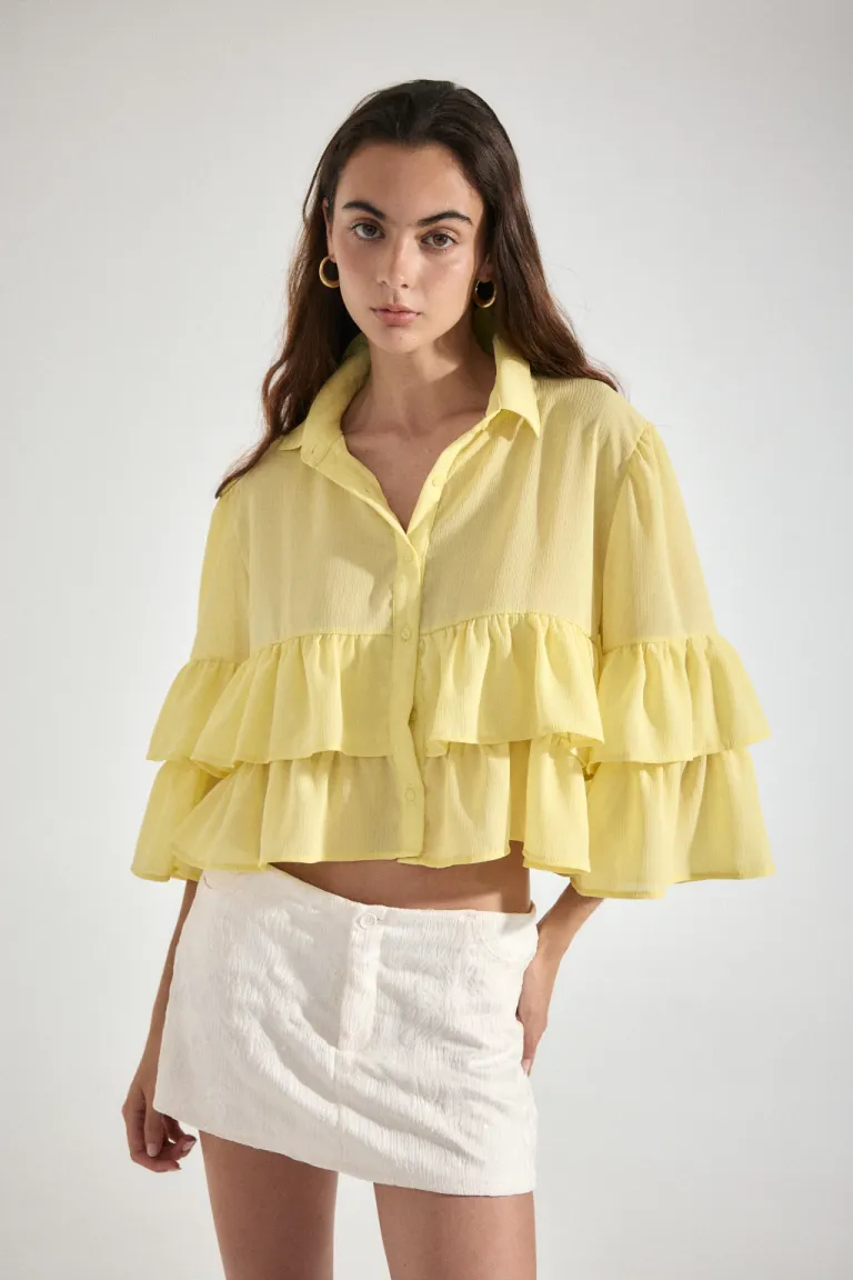 Camisa oversize con volados en color amarillo para mujer de Audaz en Camisas para argentina