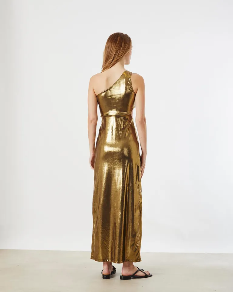 Vestido largo de un solo hombro con tajo frontal en tonalidad dorada de Wanama en Vestidos para argentina