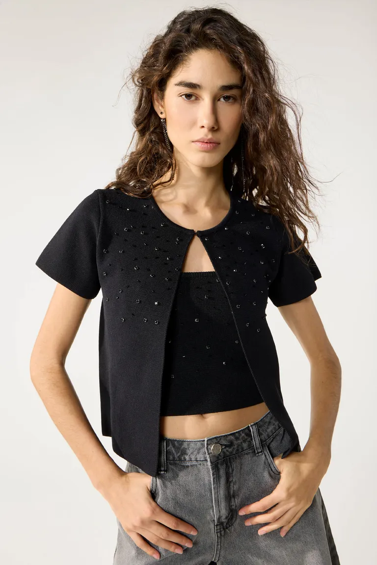 Cardigán de tejido con aplicaciones brillantes de manga corta para mujer de Cuesta Blanca en Chaquetas para argentina