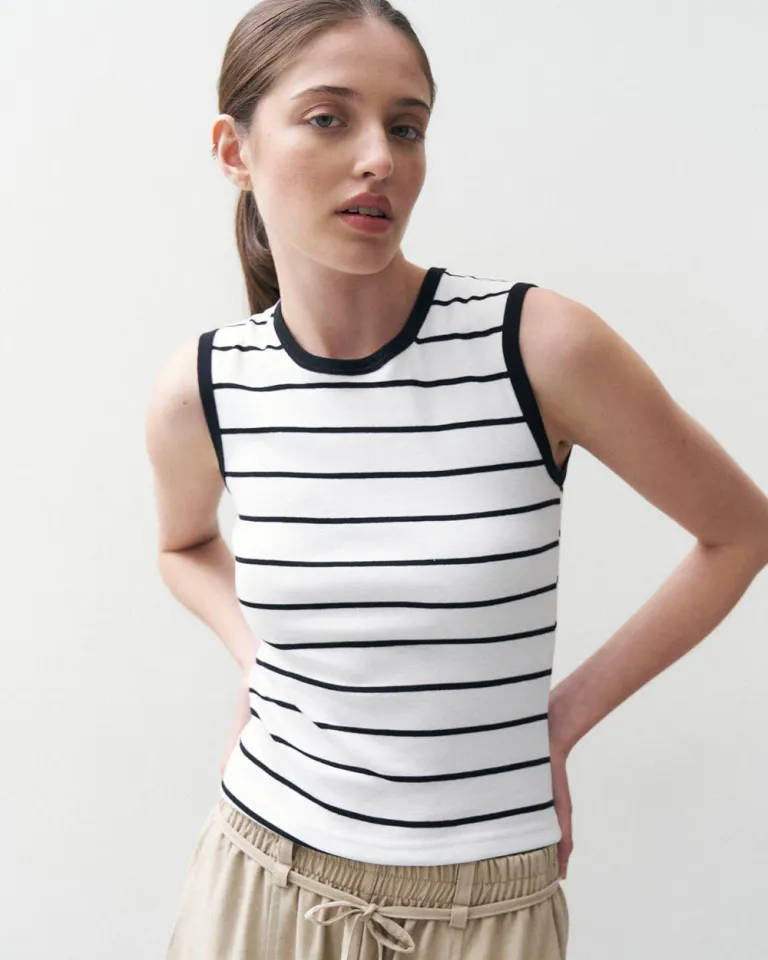 Top básico rayado, una prenda esencial para el guardarropa femenino de Sky en Tops para argentina