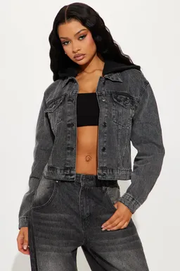 Chaqueta jean denise con capucha de Fashion Nova en Chaquetas para argentina
