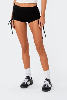 Micro shorts tau laterales de Edikted en Shorts para argentina