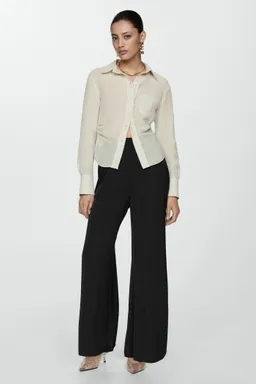 Pantalón fluido wideleg de Mango en Pantalones para argentina