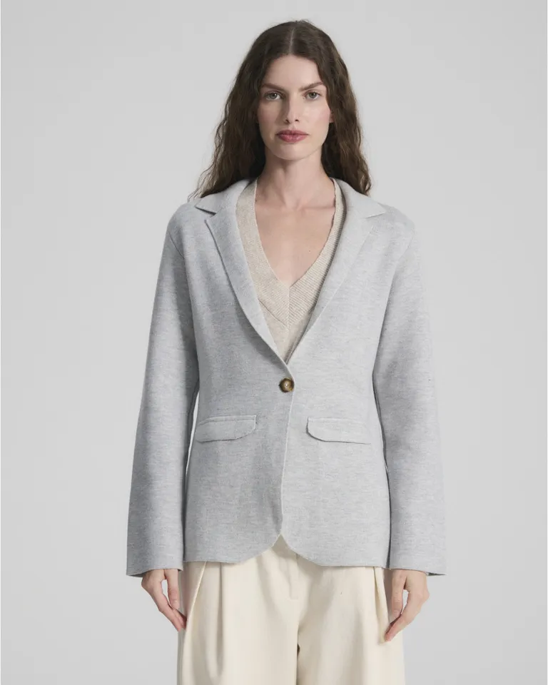 Blazer con cuello solapa, cierre de un botón y bolsillos laterales con tapa de Blue Sheep en Blazers para argentina