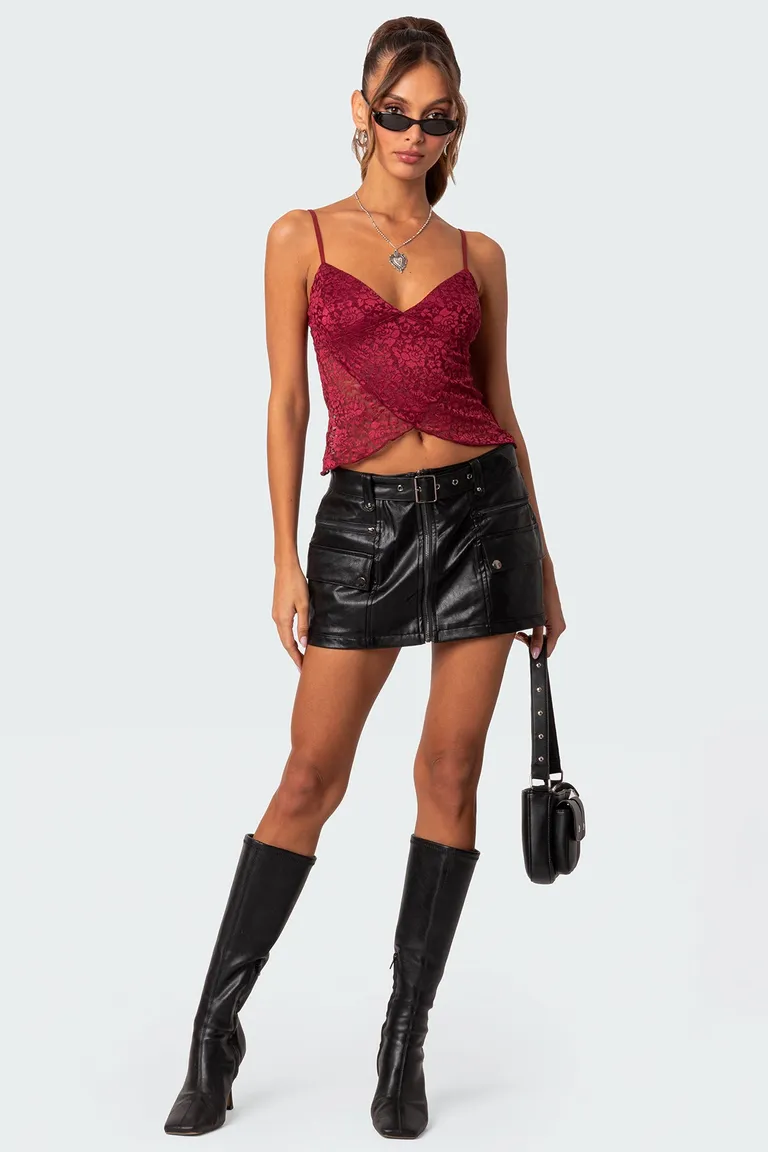 Mini falda cargo cuero sintético de Edikted en Shorts para argentina