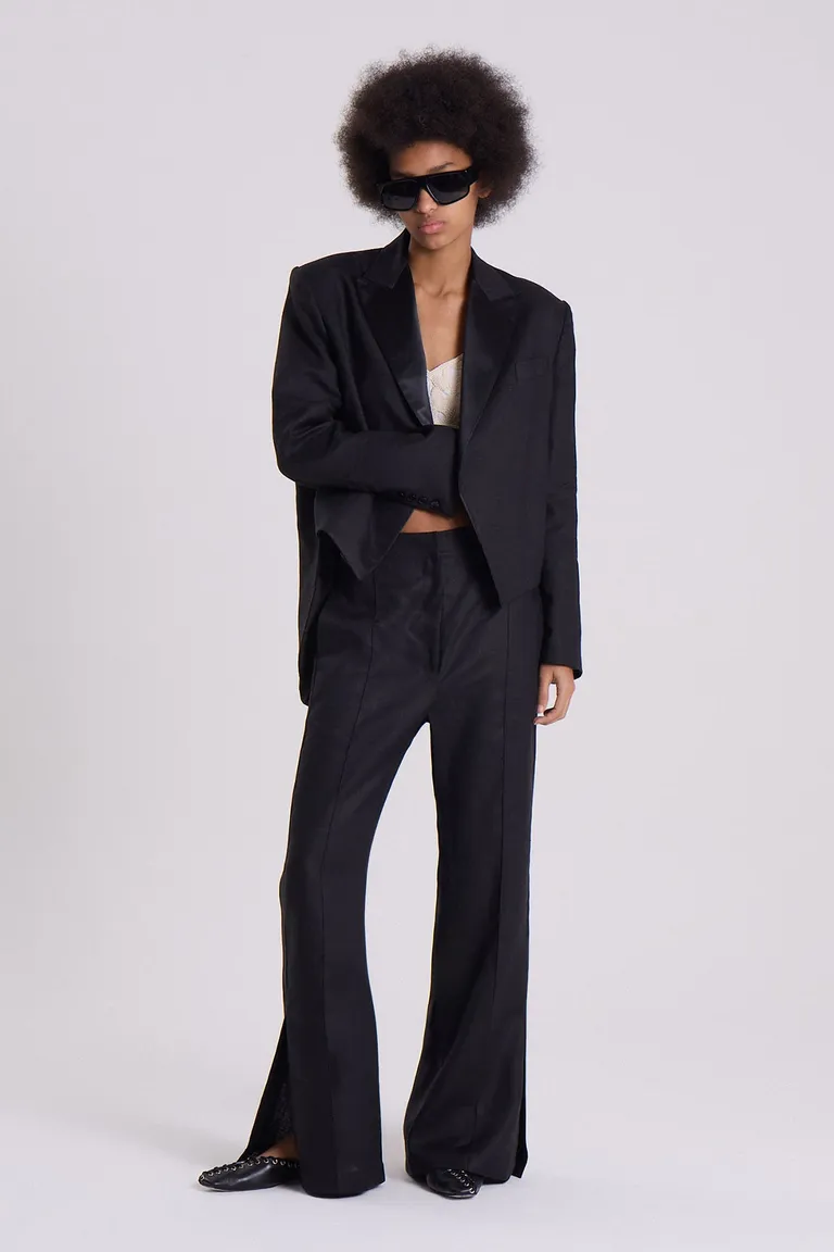 Blazer negro de corte oversize con solapas satinadas de Maria Cher en Blazers para argentina