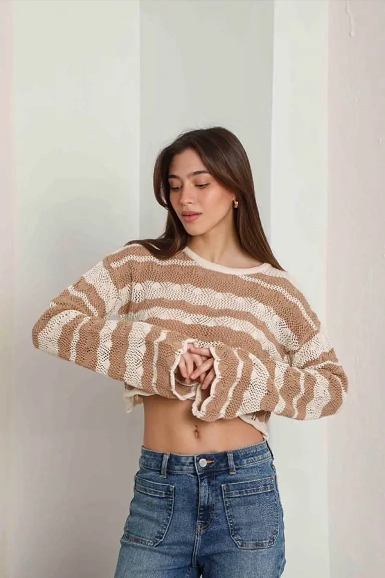 Sweater corto rayado de Hesed en Buzos y Sweaters para argentina