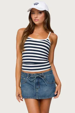 Musculosa bailee rayada rib de Edikted en Tops para argentina