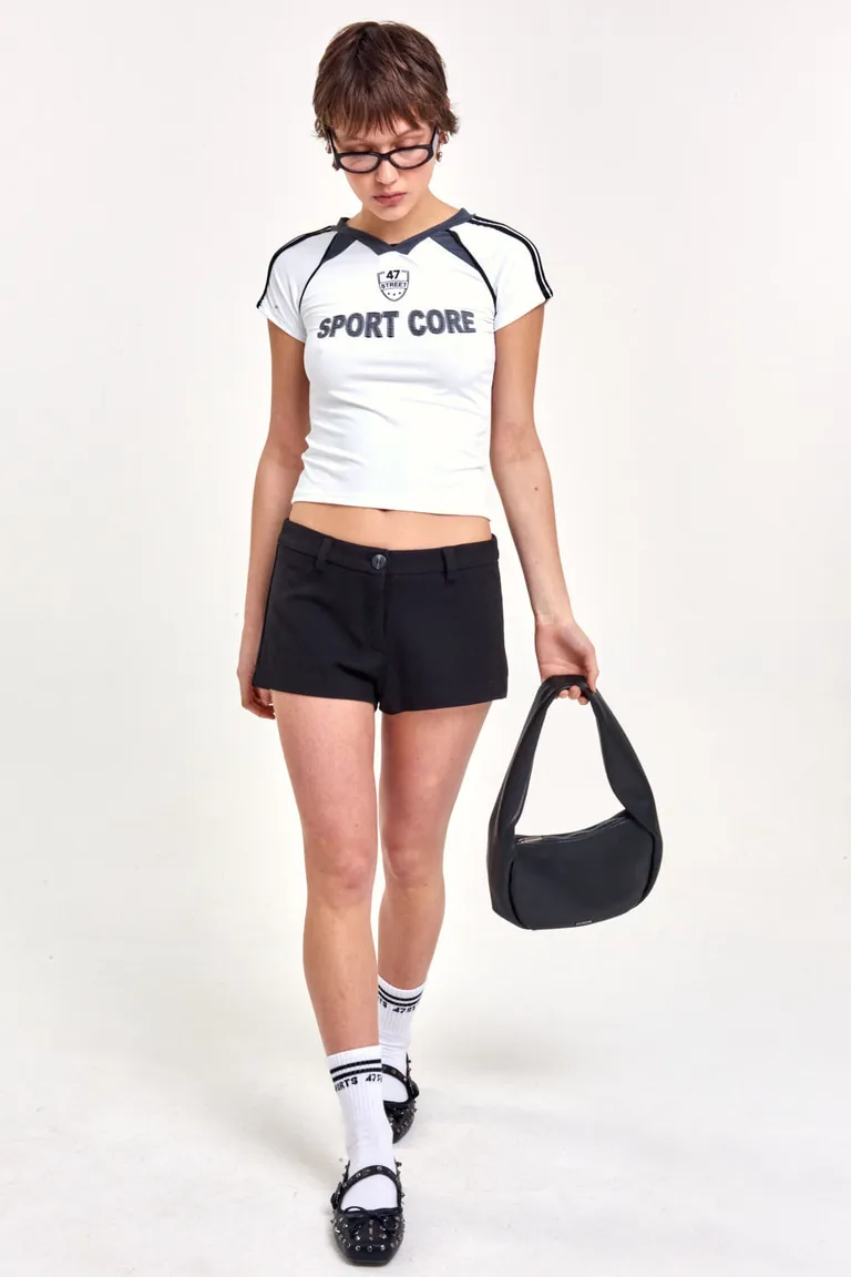 Remera deportiva de microfibra con detalles y estampados deportivos de 47 Street en Remeras para argentina