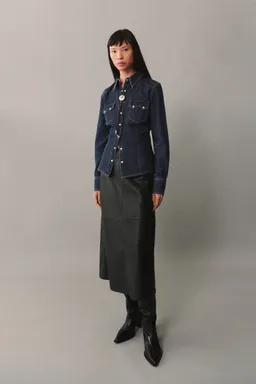 Camisa denim con bolsillos de Mango en Camisas para argentina