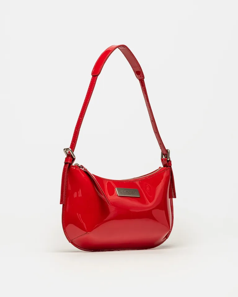 Cartera al hombro roja de cuero charol con correa regulable de Prüne en Bolsos y Carteras para argentina