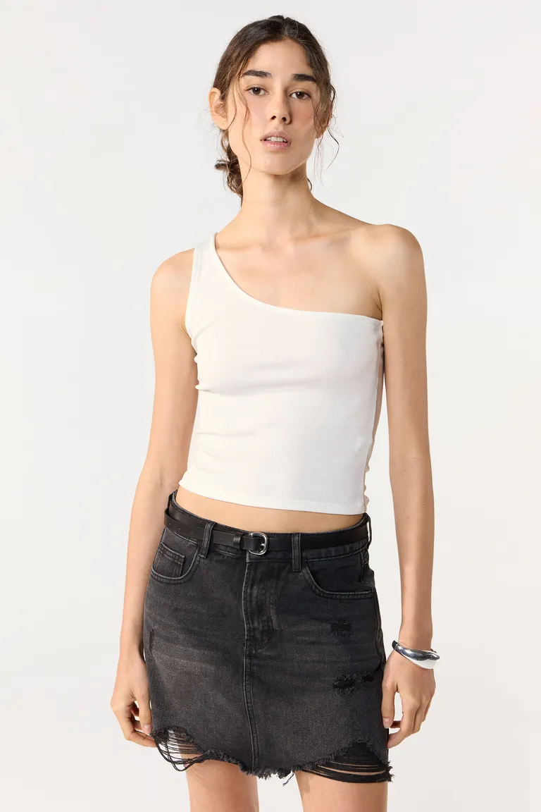 Musculosa de un hombro en tela con brillo de Cuesta Blanca en Tops para argentina