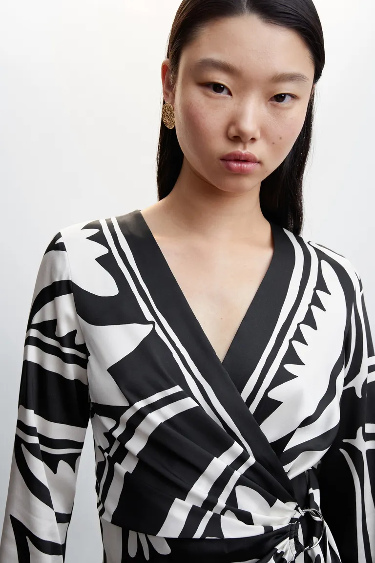 Mono estampado con hebilla de Mango en Monos para argentina