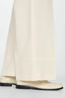 Pantalón lyocell recto de Mango en Pantalones para argentina