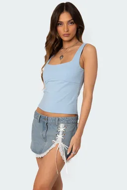 Ronda musculosa espalda moño de Edikted en Tops para argentina