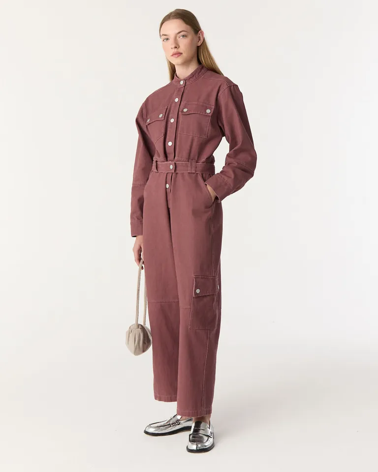 Enterito largo con botones a la vista, múltiples bolsillos y ajuste de cinturón en la cintura de Furzai en Monos para argentina