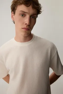 Remera texturizada de Lefties en Remeras y Polos para argentina