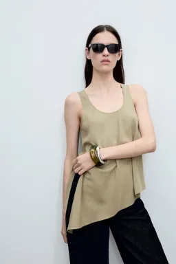 Top lyocell asimétrico de Mango en Tops para argentina