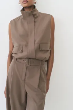 Pantalón recto con cinturón de Mango en Pantalones para argentina
