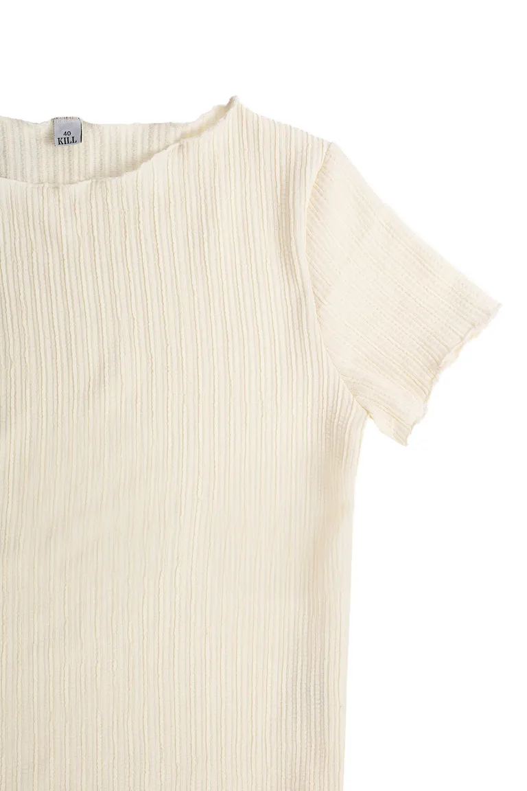 Remera de manga corta con textura arrugada y silueta ajustada al cuerpo de Kill en Remeras para argentina