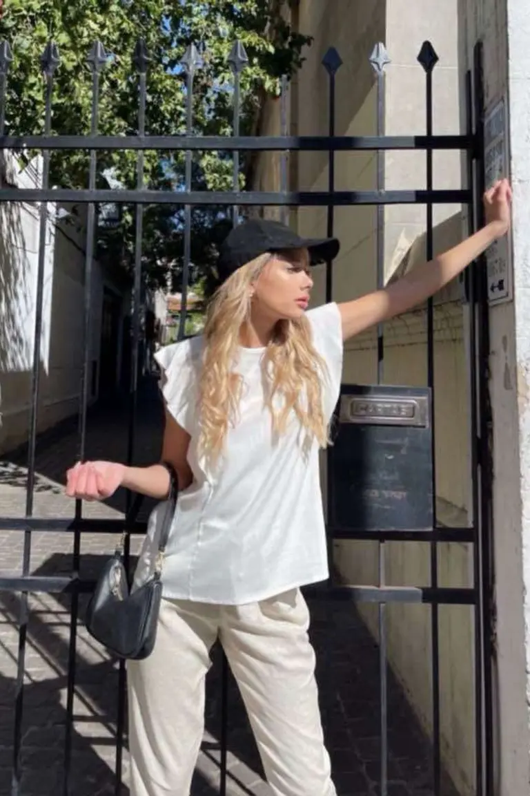 Musculosa Con Vuelo de Hesed en Tops para argentina