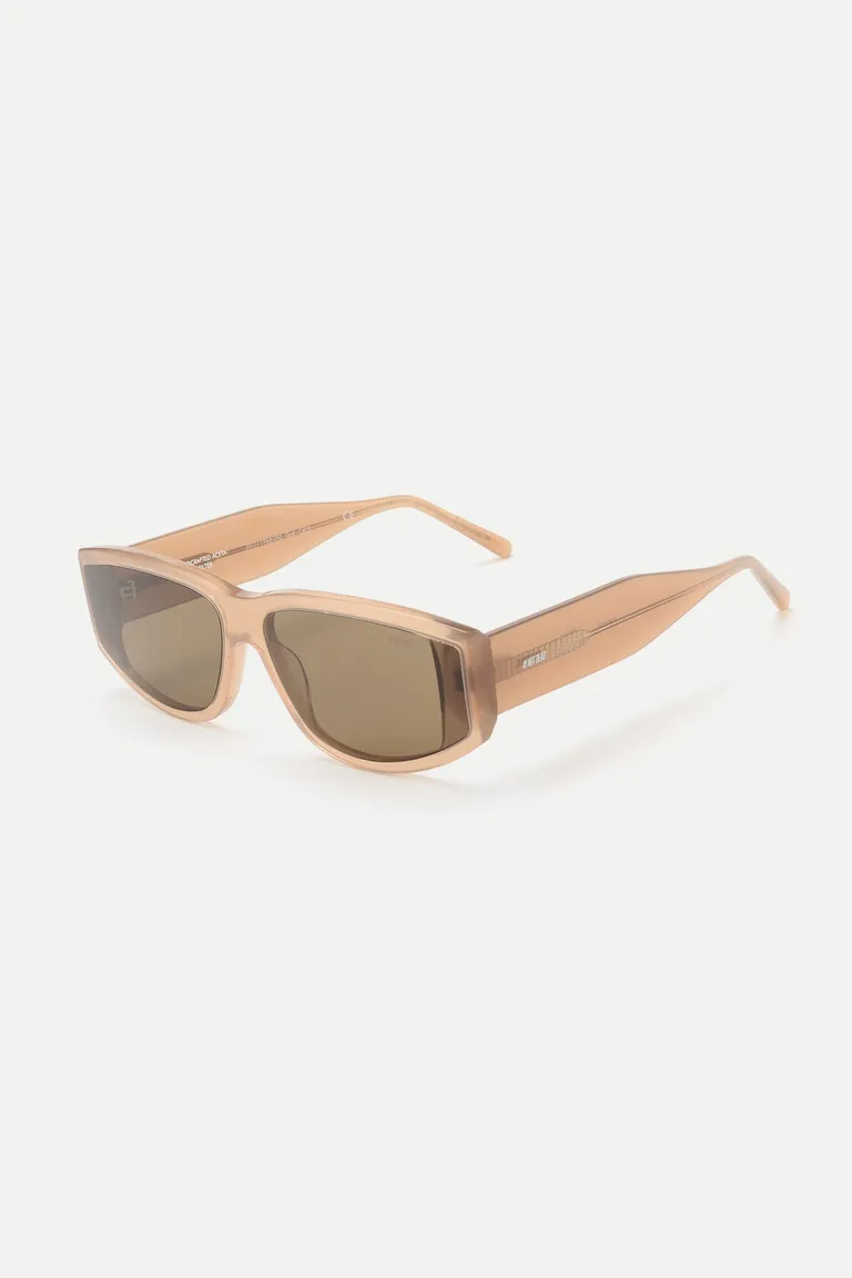 Gafas de sol de acetato beige con lentes polarizadas y diseño ajustable de Ay Not Dead en Anteojos para argentina