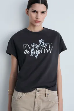 Remera algodón mensaje estampado de Mango en Remeras para argentina