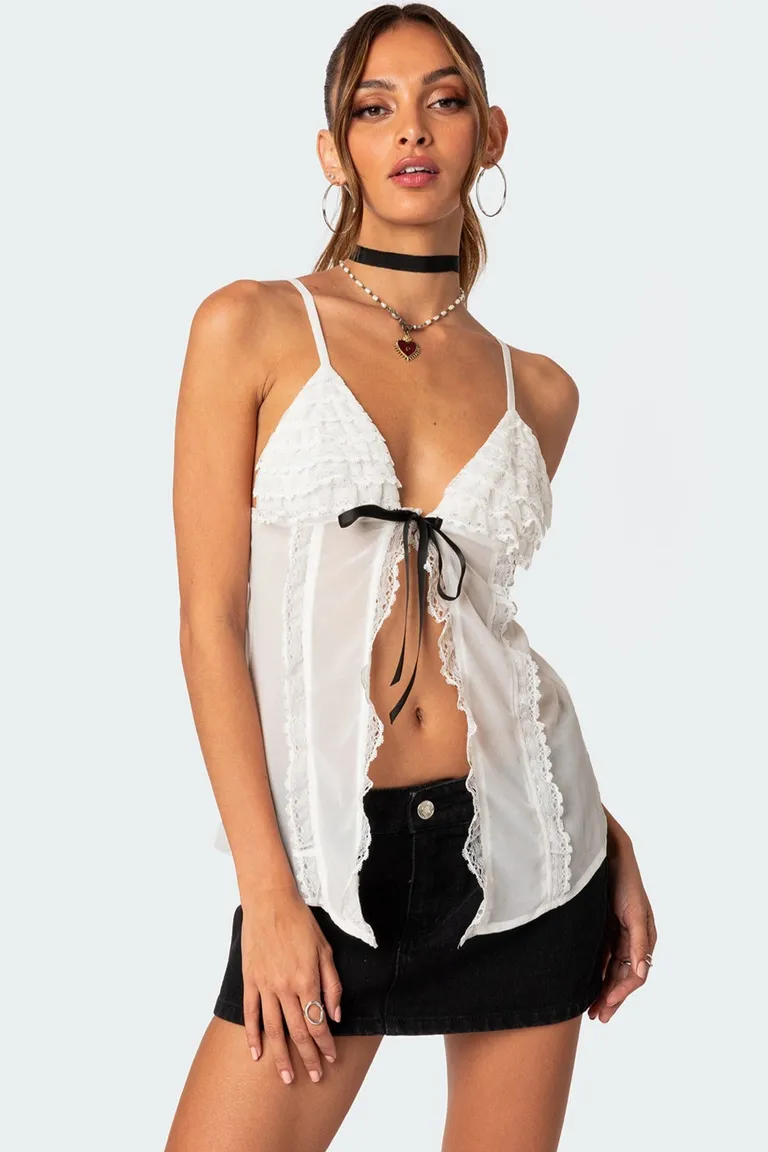 Top traslúcido encaje linette de Edikted en Tops para argentina