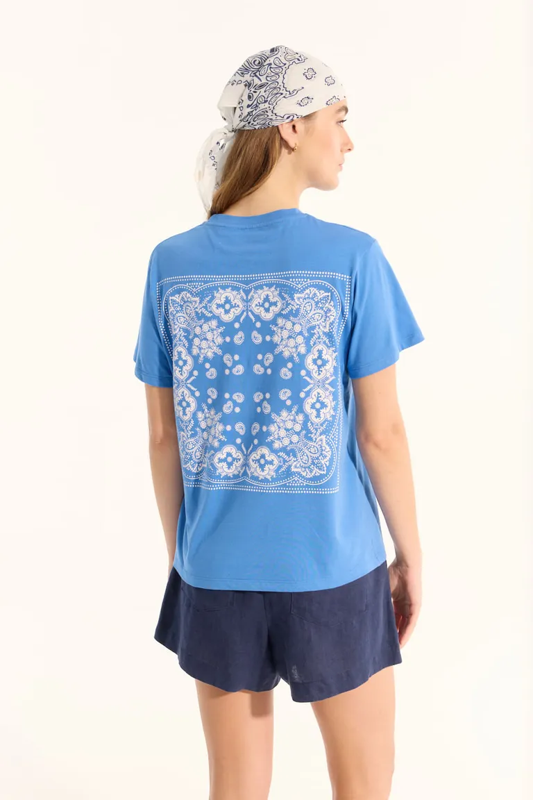 Remera de manga corta con estampa llamativa en color azul de Portsaid en Remeras para argentina