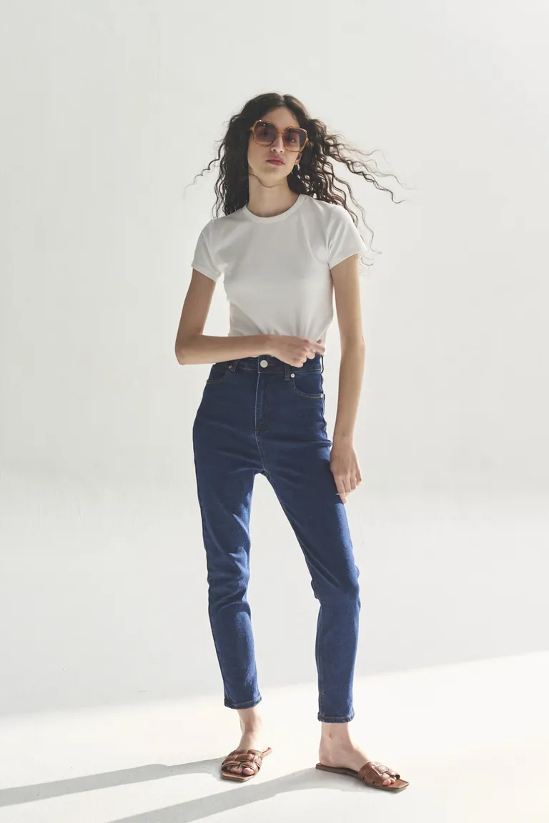 Pantalón de mezclilla skinny de corte moderno para mujer de Akiabara en Pantalones para argentina