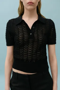 Sweater crochet cuello polo de Mango en Blusas para argentina