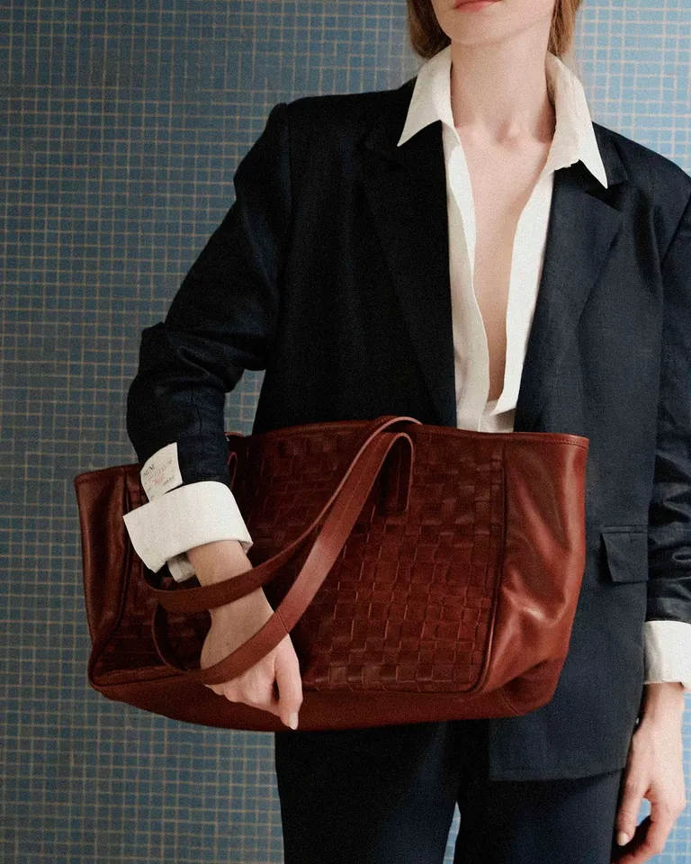 Bolso de mujer de diseño tejido a mano, perfecto para el día a día de Prüne en Bolsos y Carteras para argentina