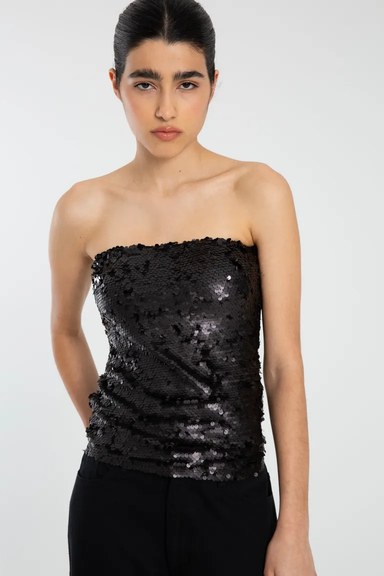 Top strapless confeccionado en lentejuela con cierre invisible en la espalda de Naíma en Tops para argentina