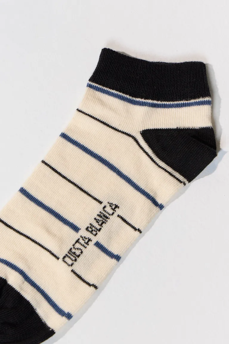 Calcetines deportivos de diseño exclusivo para mujer de Cuesta Blanca en Ropa Interior y Medias para argentina