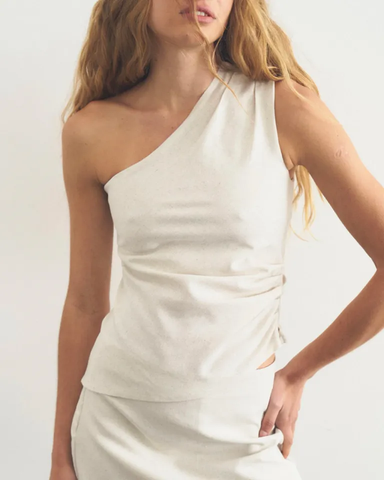 Top asimétrico de un solo hombro - Diseño elegante y versátil de Sky en Tops para argentina