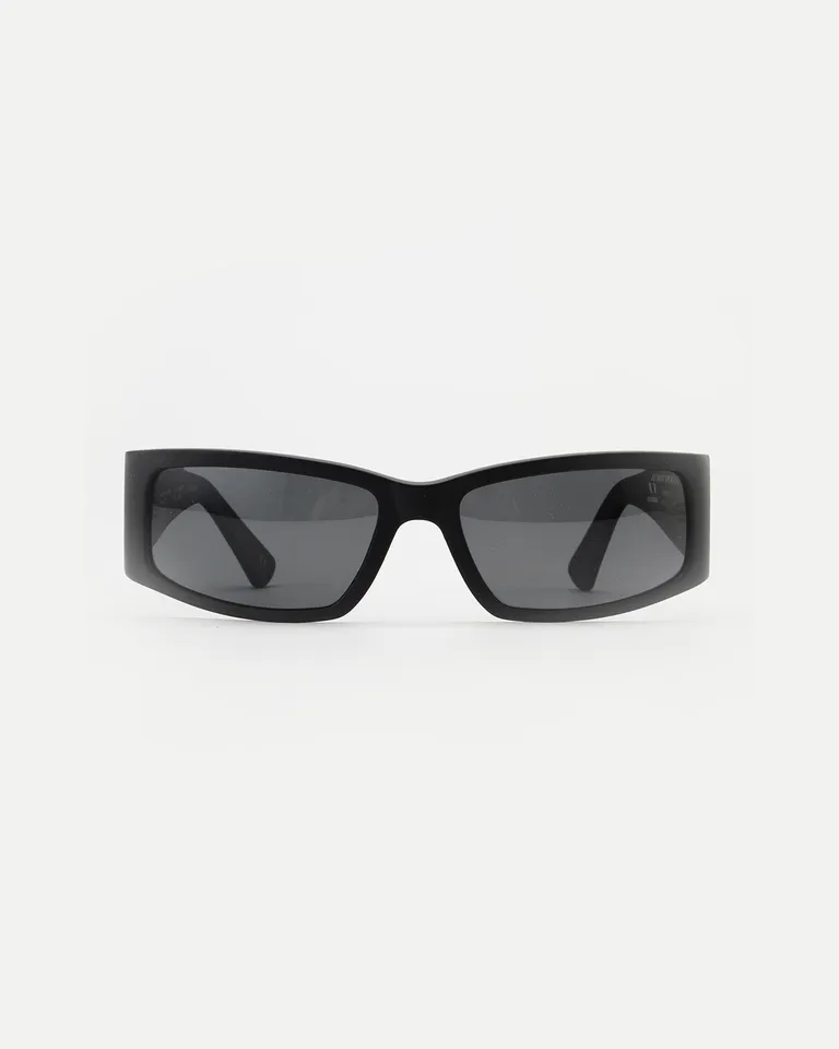 Gafas de sol de acetato premium de gran tamaño con lentes polarizados y patillas ajustables de Ay Not Dead en Anteojos para argentina