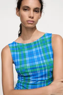 Top estampado drapeado de Mango en Tops para argentina
