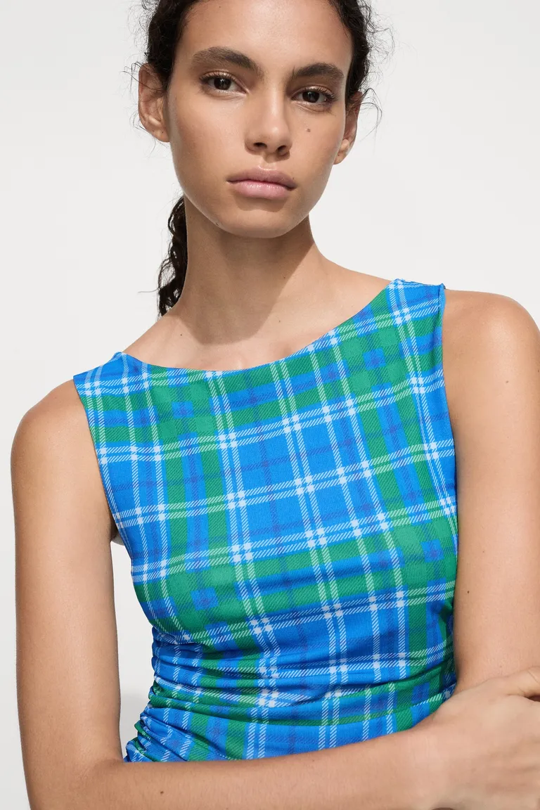 Top estampado drapeado de Mango en Tops para argentina