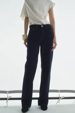 Jeans rectos tiro alto de Mango en Pantalones para argentina