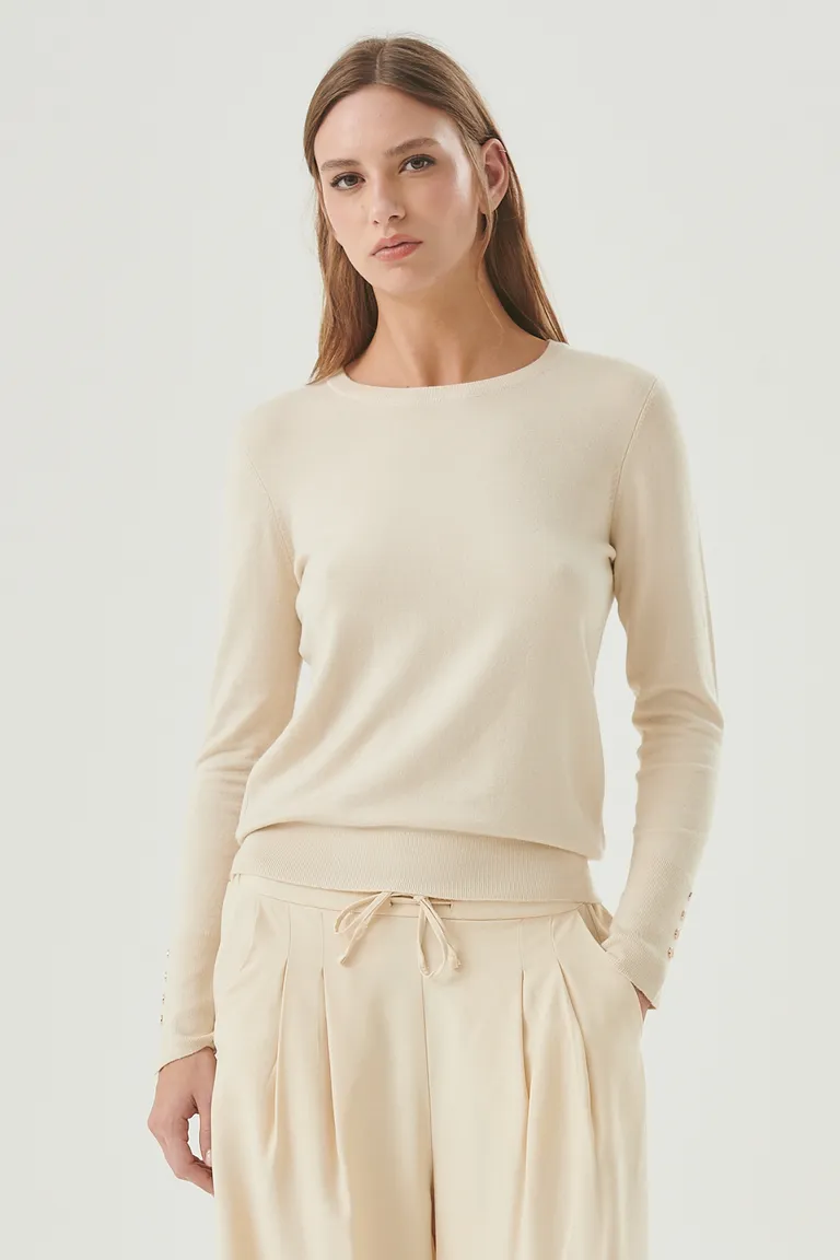Sweater de tejido suave y diseño acanalado para un look sofisticado y moderno de Sweet en Buzos y Sweaters para argentina