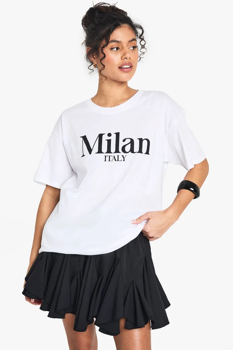 Remera oversized estampada milan de Boohoo en Remeras para argentina