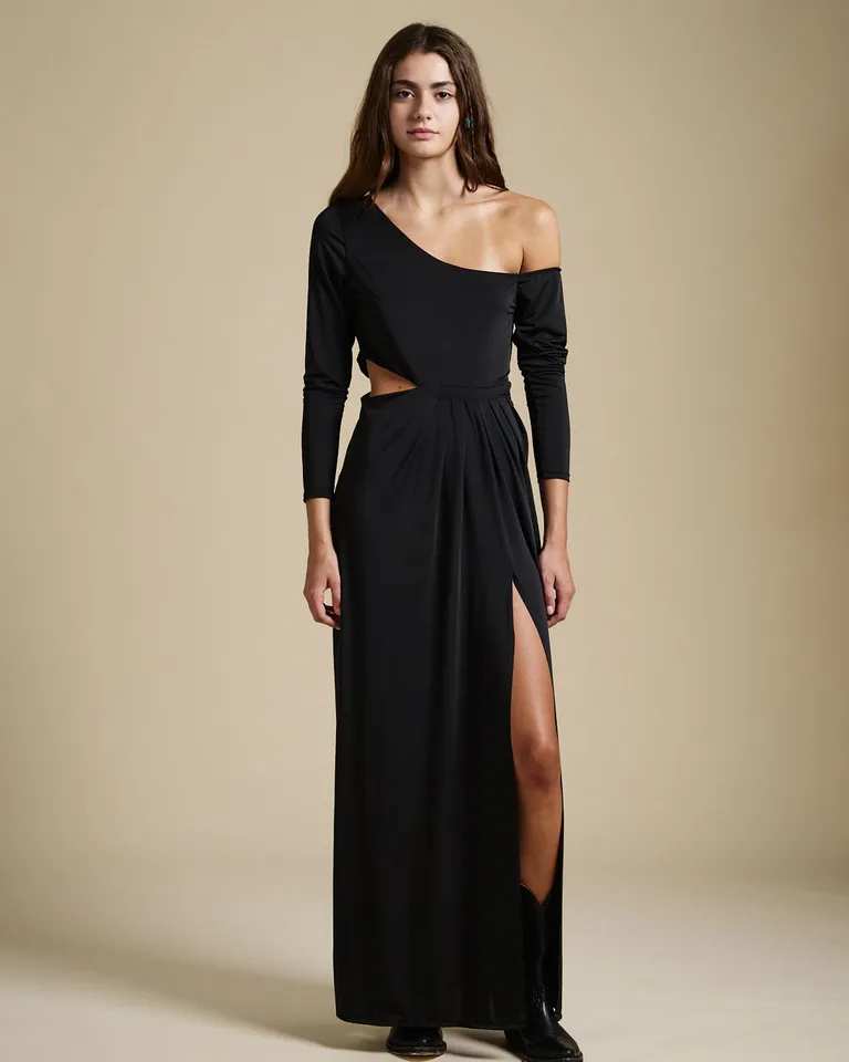 Vestido largo con tajo frontal, recorte lateral y mangas largas de Wanama en Vestidos para argentina