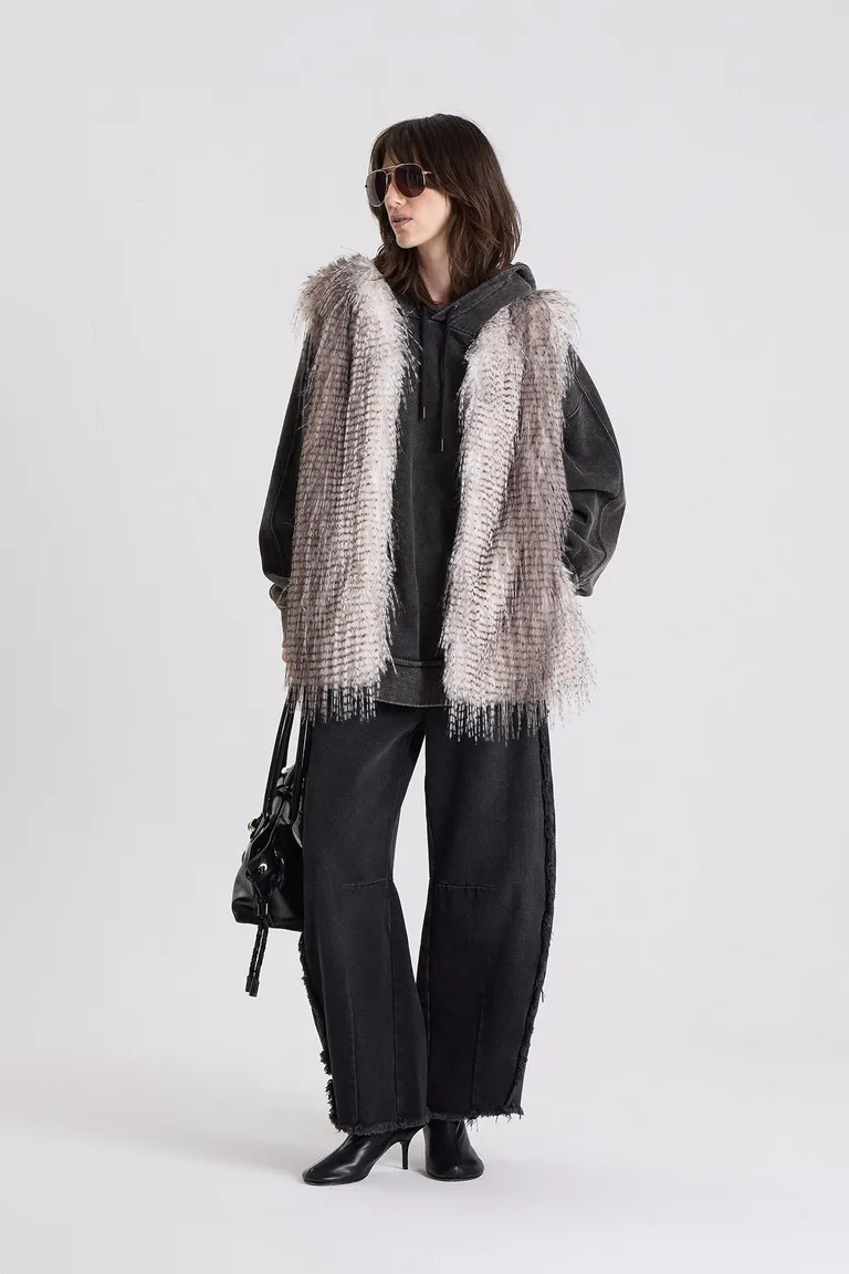 Chaleco largo de pelo sintético con diseño abierto sin mangas para mujer de Maria Cher en Chalecos para argentina