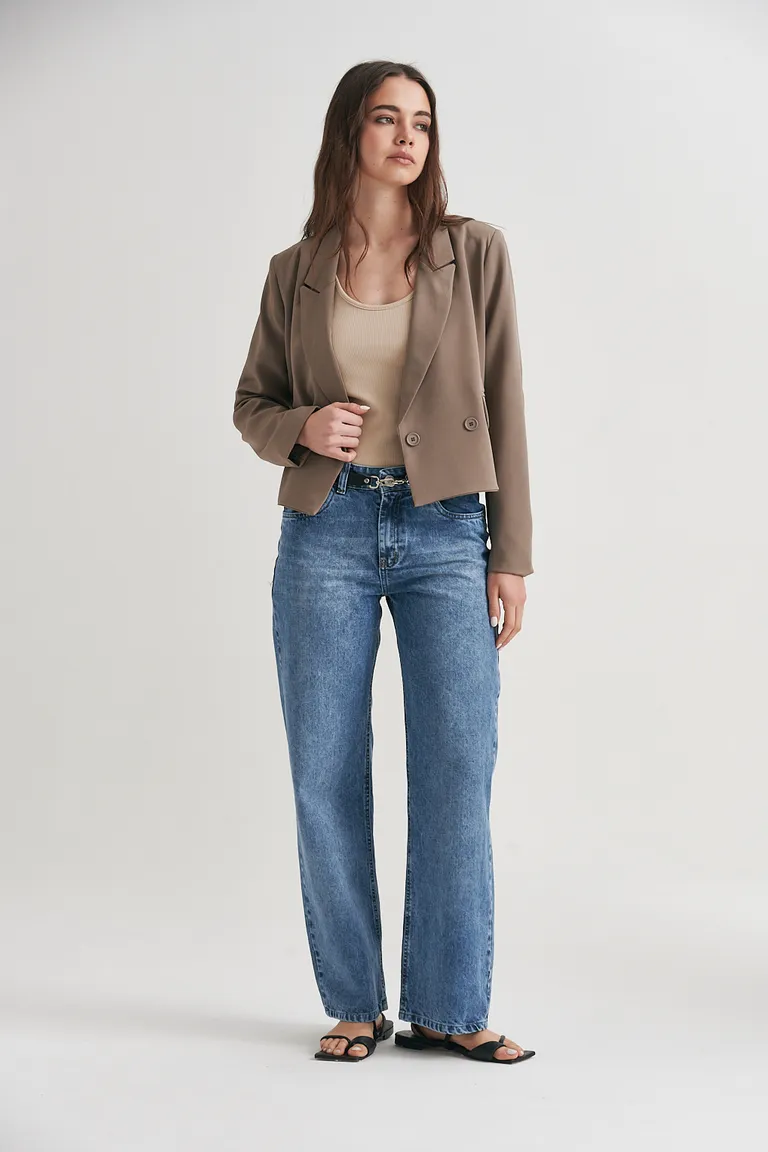 Pantalón ancho de tiro medio en denim - Ideal para un estilo moderno y casual de Sweet en Pantalones para argentina