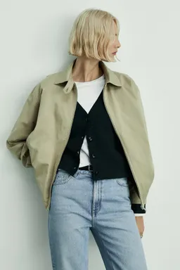 Jean mom tiro alto de Mango en Pantalones para argentina
