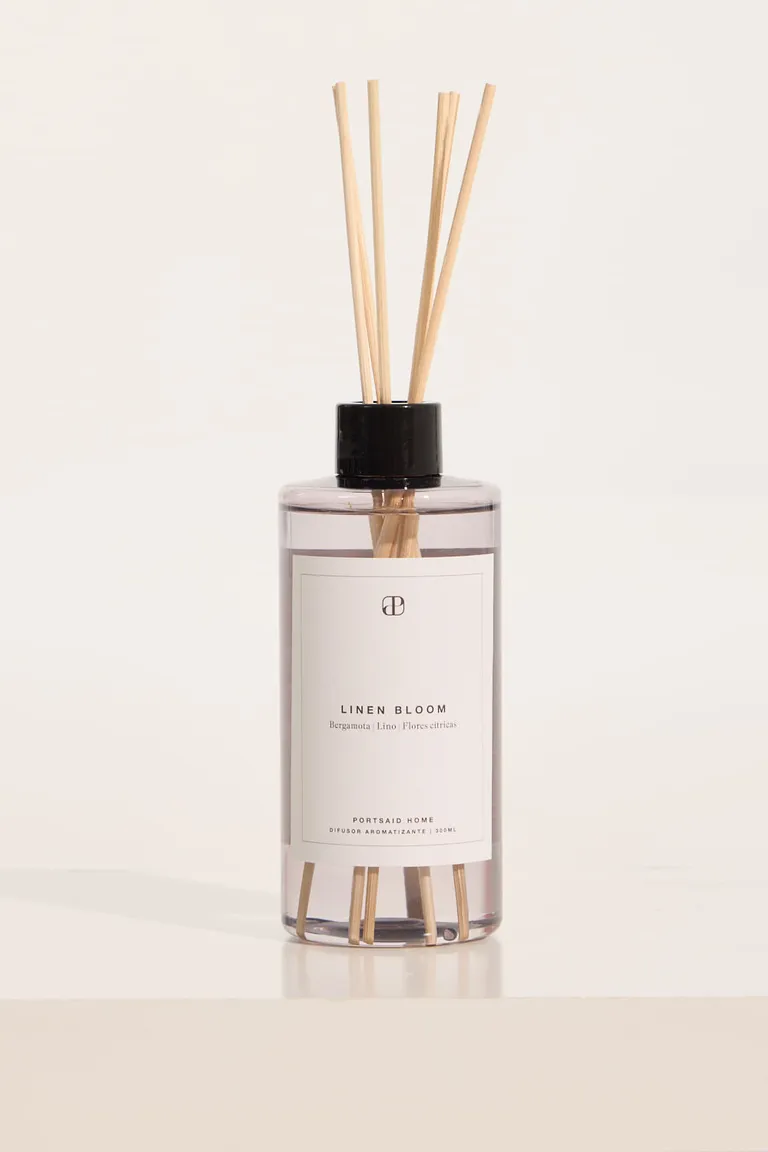 Difusor de ambiente con varillas de ratán y notas aromáticas cítricas y florales de Portsaid en Fragancias para argentina
