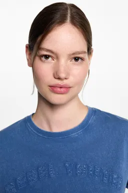 Remera mensaje bordado de Mango Teen en Remeras para argentina